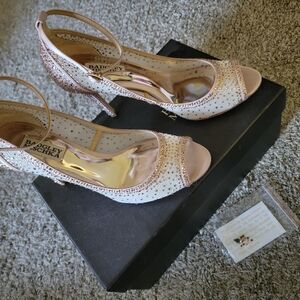 BADGLEY MISCHKA  rose gold rhinestone sheer heels peep toe  size 8 used